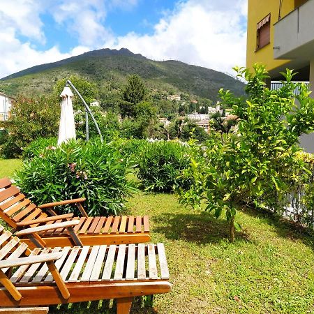 Mario Apartment With Garden Levanto Ngoại thất bức ảnh